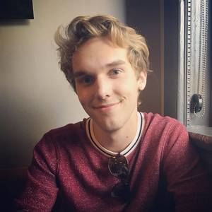 Meet your Posher, Grayson